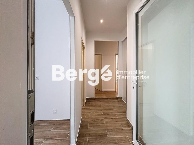 Bureau - 71 m² - 4 pièces