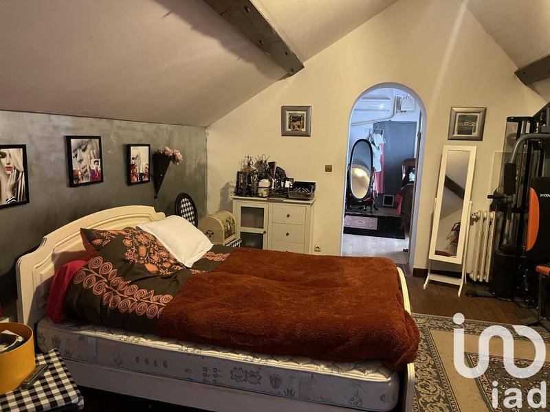 Maison - 180 m² - 8 pièces