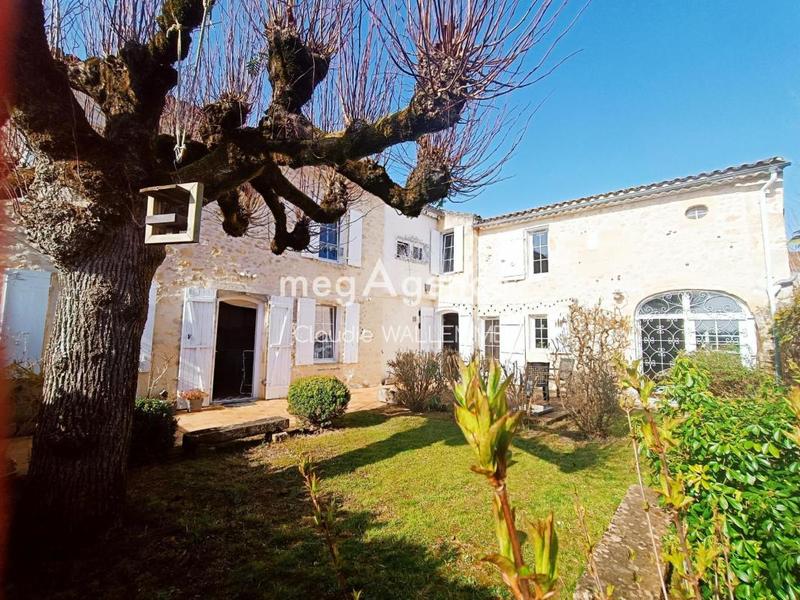 Maison en pierre - 225 m² - 8 pièces