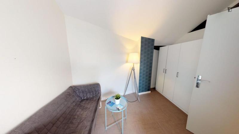 Chambre - 13 m² - 4 pièces