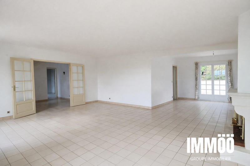 Maison - 178 m² - 8 pièces