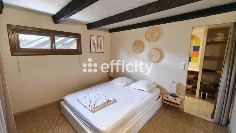 Villa - 183 m² - 7 pièces