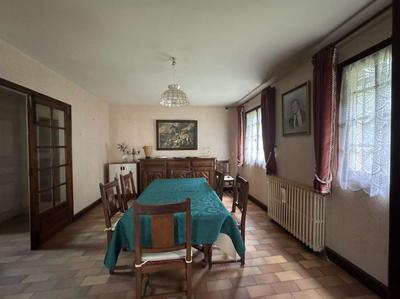 Maison - 160 m² - 5 pièces