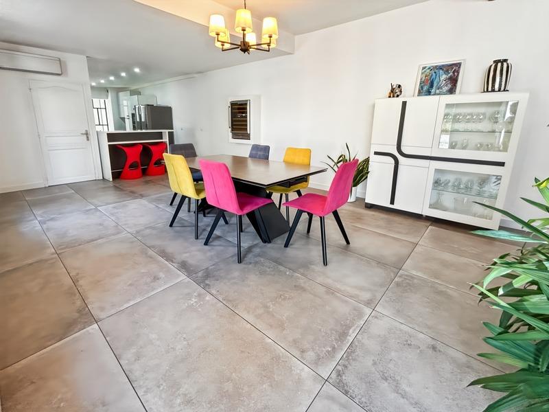 Maison de ville - 203 m² - 7 pièces