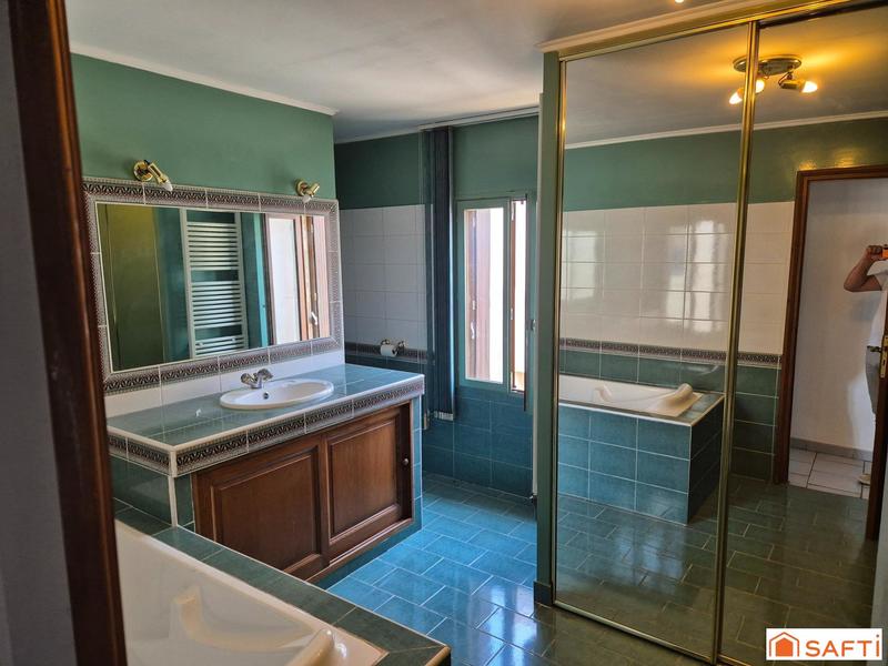 Maison - 146 m² - 6 pièces