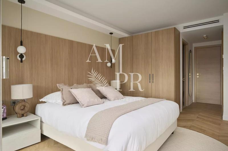 Appartement - 97 m² - 4 pièces