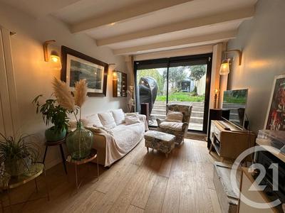 Maison - 107 m² - 6 pièces