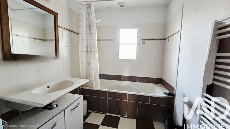 Maison - 90 m² - 5 pièces