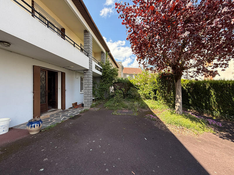 Maison - 200 m² - 6 pièces