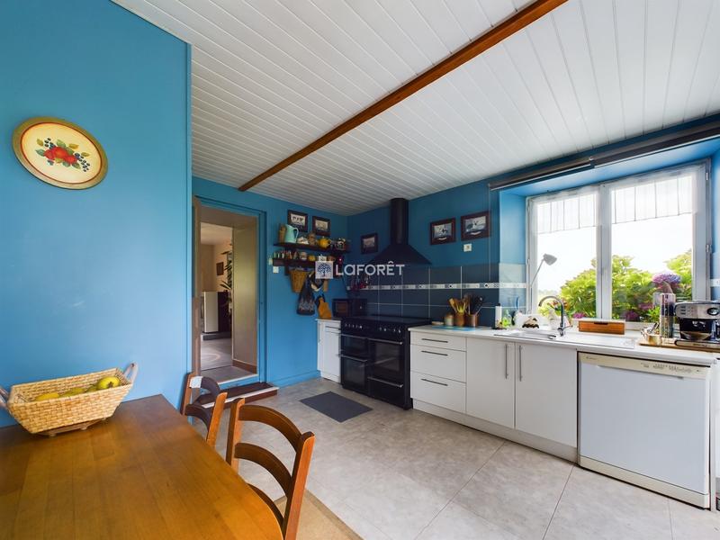 Maison - 180 m² - 8 pièces