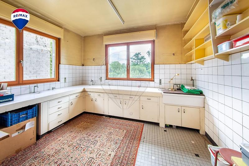 Demeure - 287 m² - 7 pièces