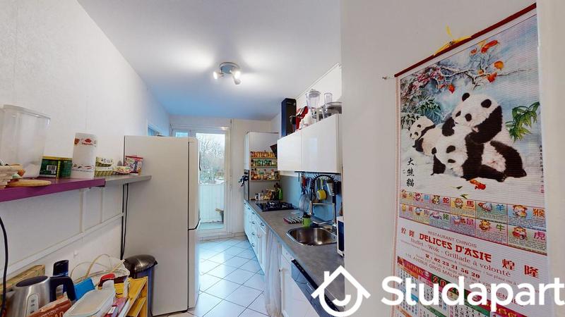 Chambre - 80 m² - 1 pièce