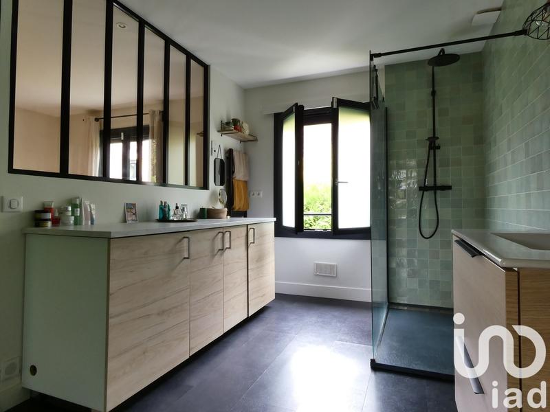 Maison - 176 m² - 6 pièces