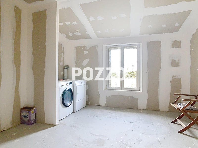 Maison - 260 m² - 11 pièces