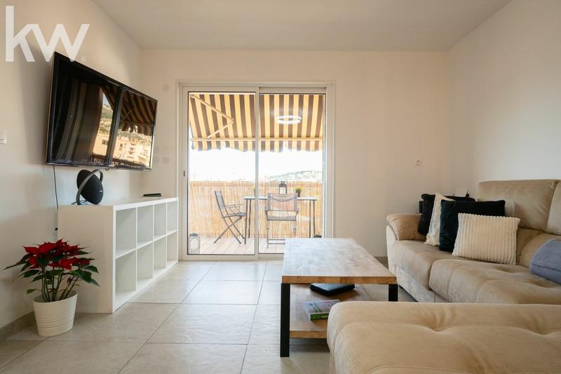 Appartement - 95 m² - 4 pièces