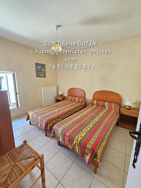 Maison - 220 m² - 10 pièces