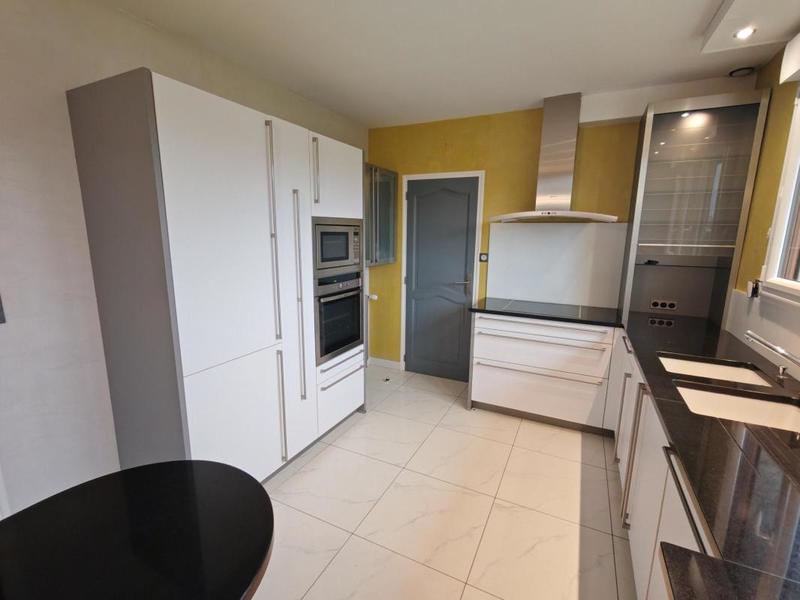 Maison - 152 m² - 5 pièces