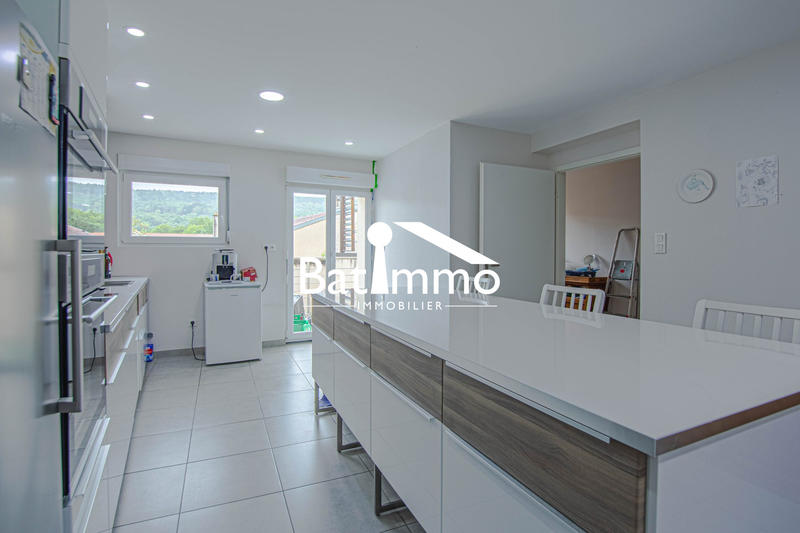 Appartement - 111 m² - 5 pièces