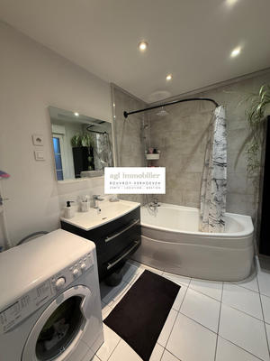 Appartement - 80 m² - 3 pièces