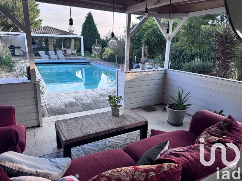 Maison - 280 m² - 7 pièces