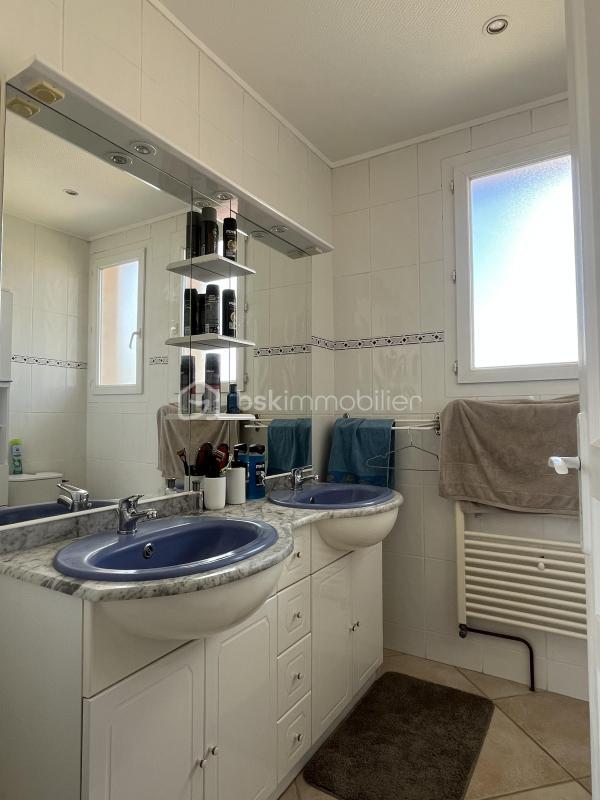 Maison - 77 m² - 4 pièces