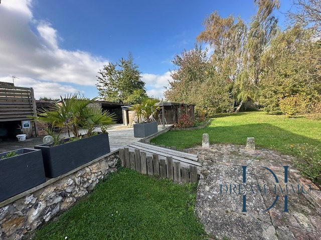 Maison - 216 m² - 7 pièces