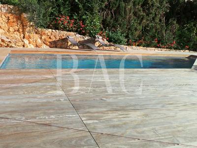 Villa - 250 m² - 8 pièces