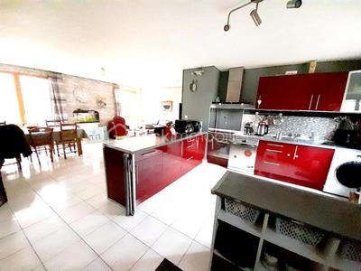 Maison - 100 m² - 6 pièces