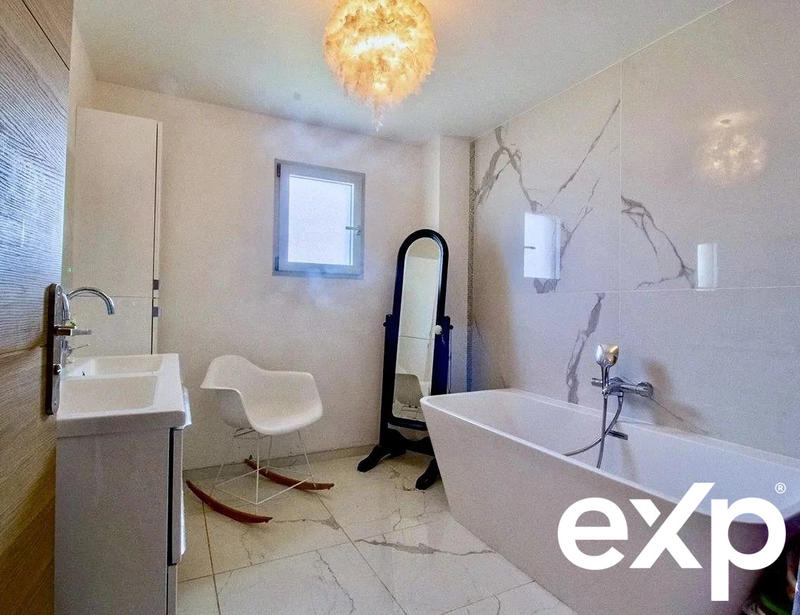 Villa - 138 m² - 6 pièces