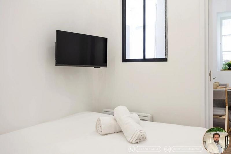 Appartement - 100 m² - 9 pièces