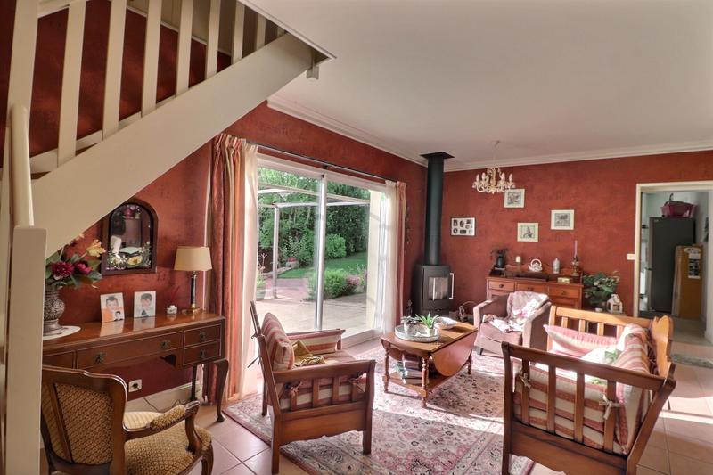 Maison - 210 m² - 8 pièces