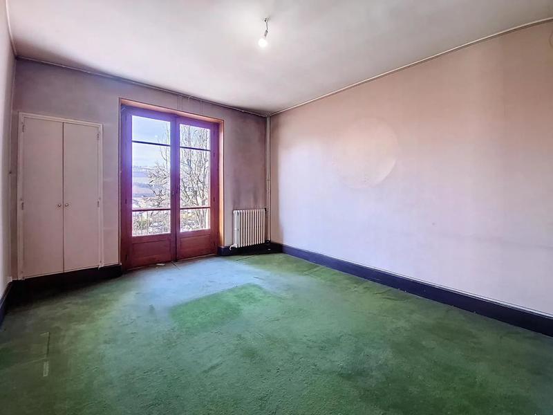 Maison - 177 m² - 7 pièces