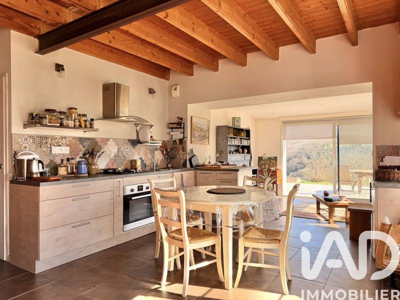 Maison - 88 m² - 4 pièces