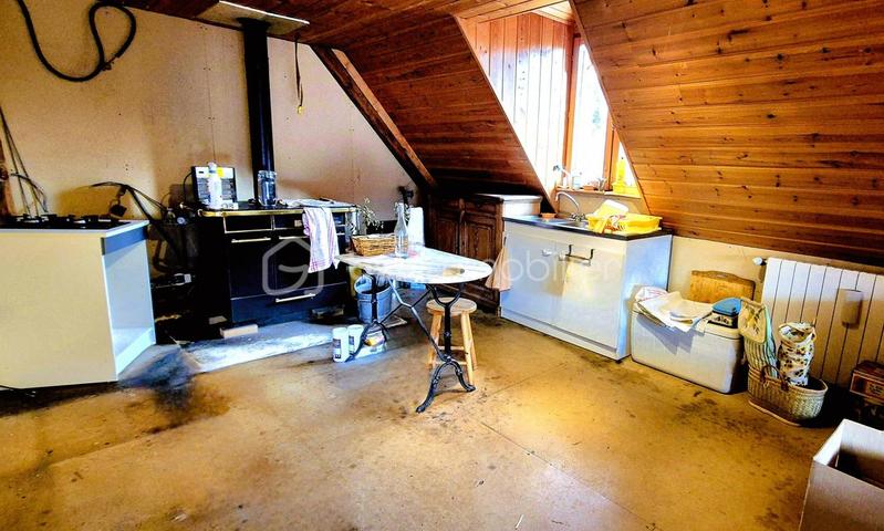 Corps de ferme - 180 m² - 6 pièces