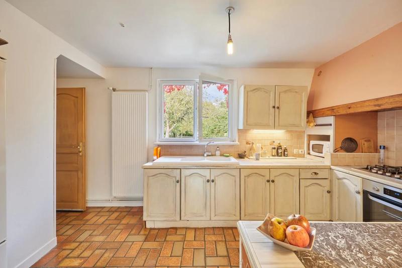 Maison - 200 m² - 8 pièces