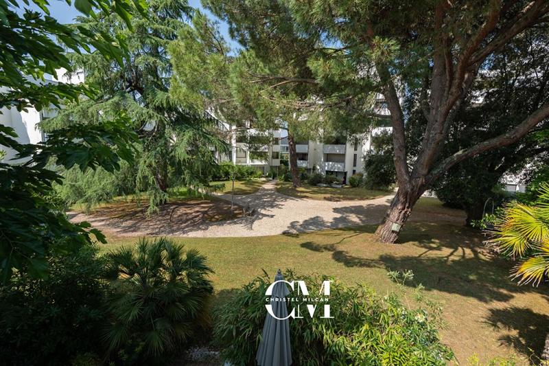 Appartement - 98 m² - 4 pièces