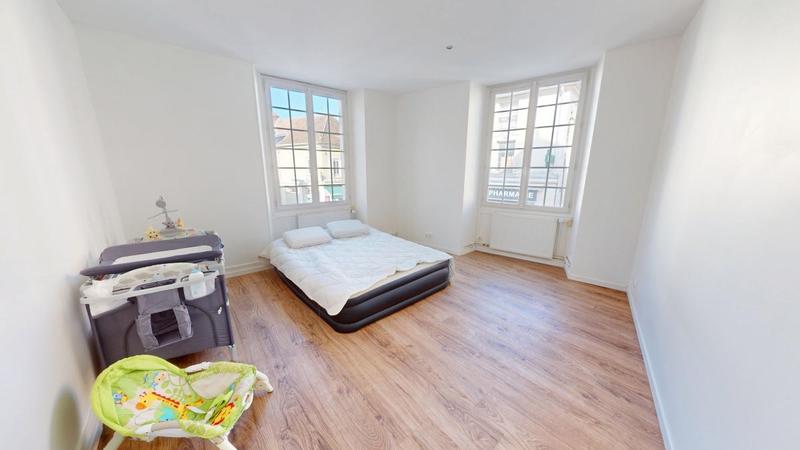 Appartement - 81 m² - 4 pièces