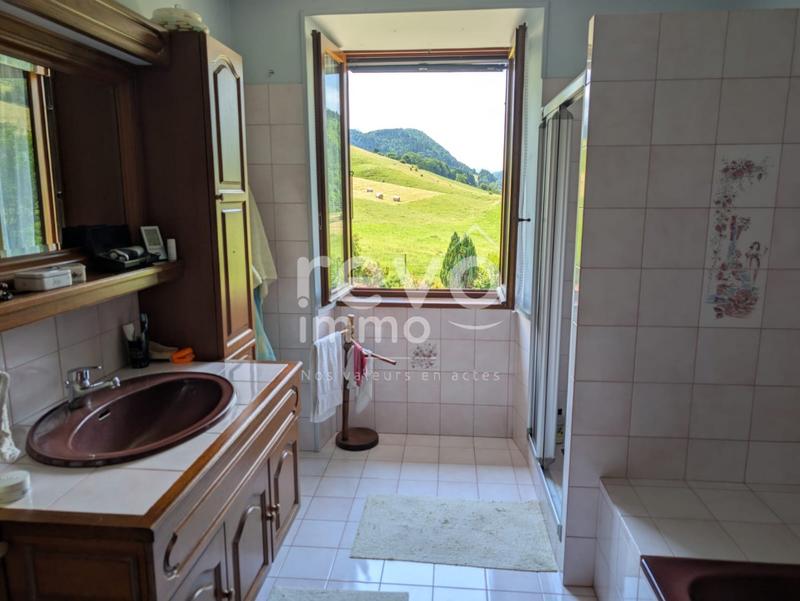 Maison - 180 m² - 7 pièces