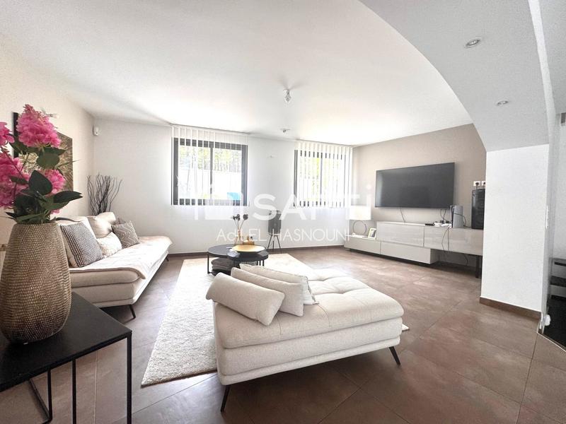 Maison - 160 m² - 7 pièces