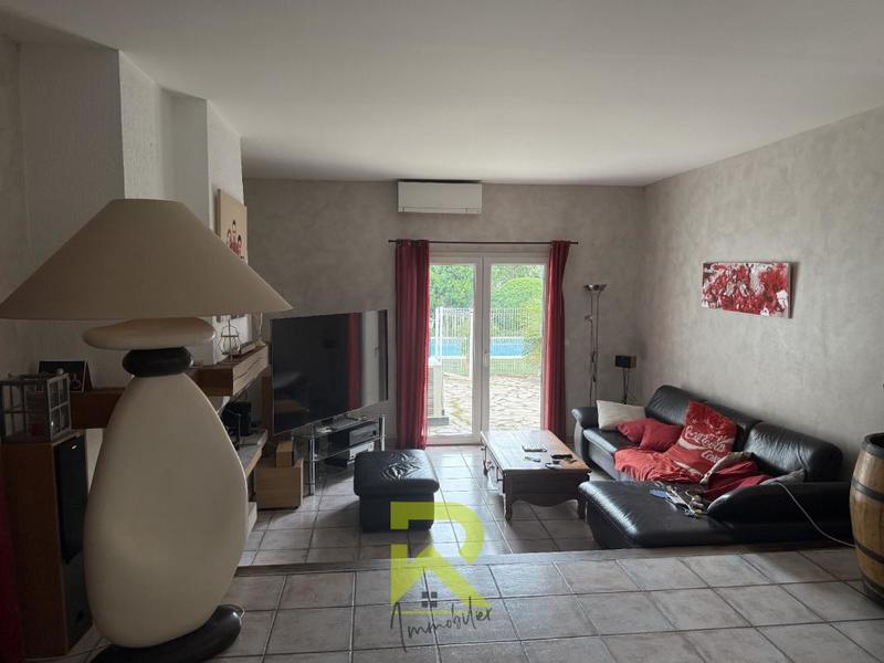 Villa - 174 m² - 8 pièces