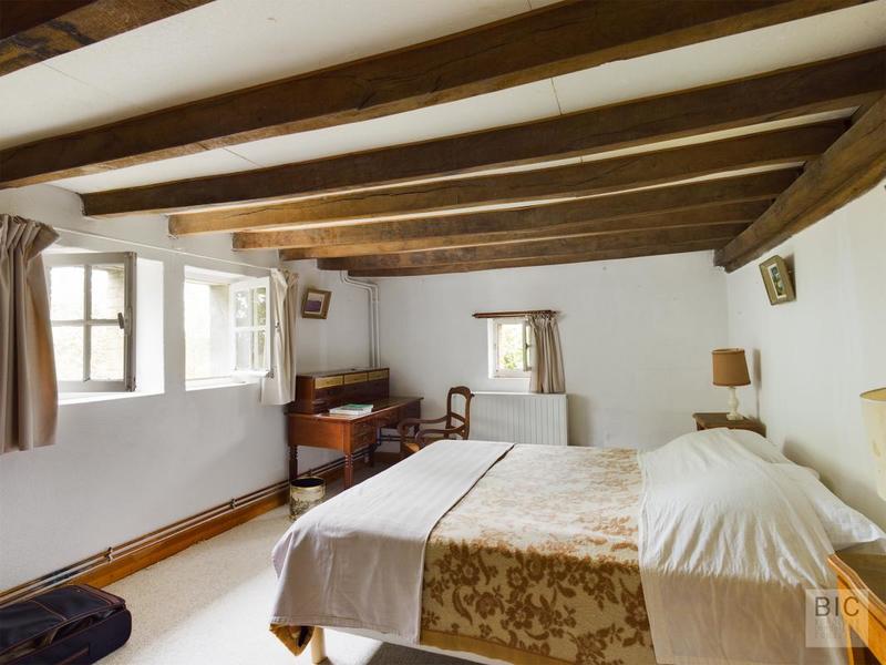 Maison de campagne - 320 m² - 7 pièces