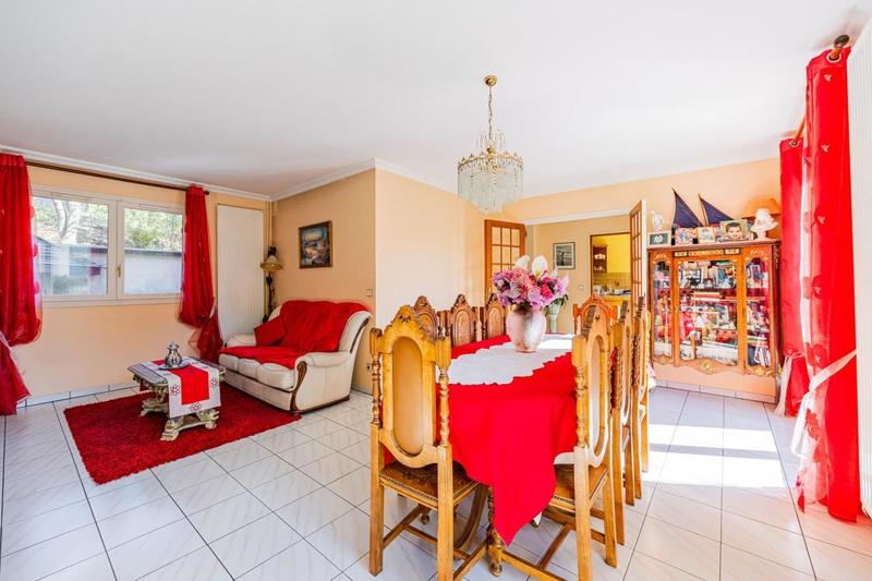 Maison - 140 m² - 5 pièces