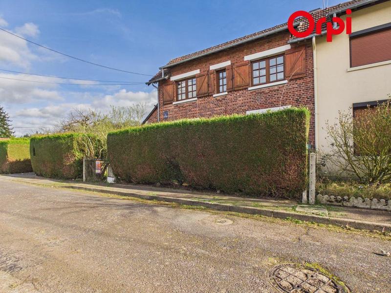 Maison - 80 m² - 5 pièces