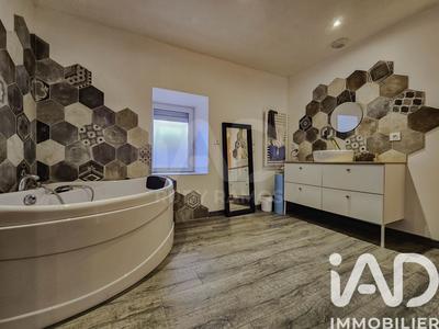 Maison - 124 m² - 4 pièces