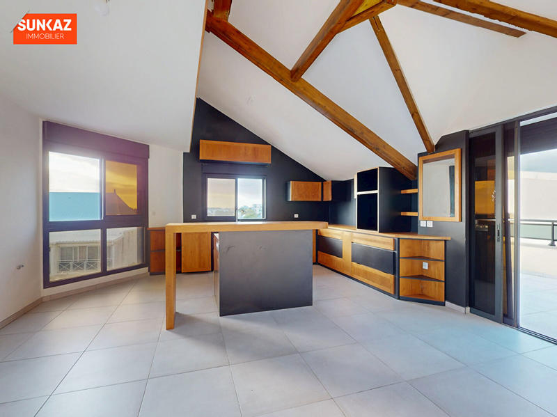 Appartement - 137 m² - 4 pièces