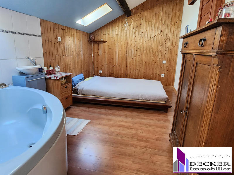 Maison - 121 m² - 6 pièces