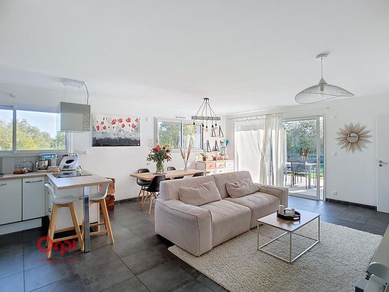 Maison - 103 m² - 5 pièces