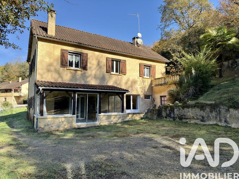 Maison - 140 m² - 6 pièces
