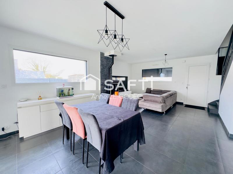 Maison - 96 m² - 5 pièces