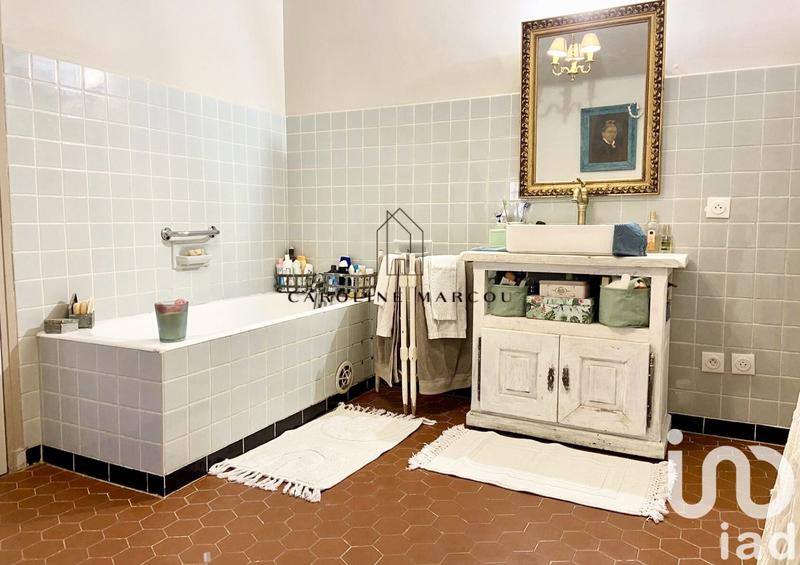 Maison - 343 m² - 10 pièces